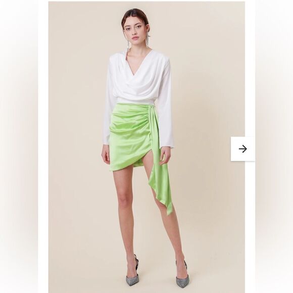 Line and Dot Lizzy Lime Mini Skirt NWT MEDIUM - Picture 1 of 8